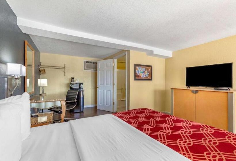 فندق على الطريق Econo Lodge Clovis