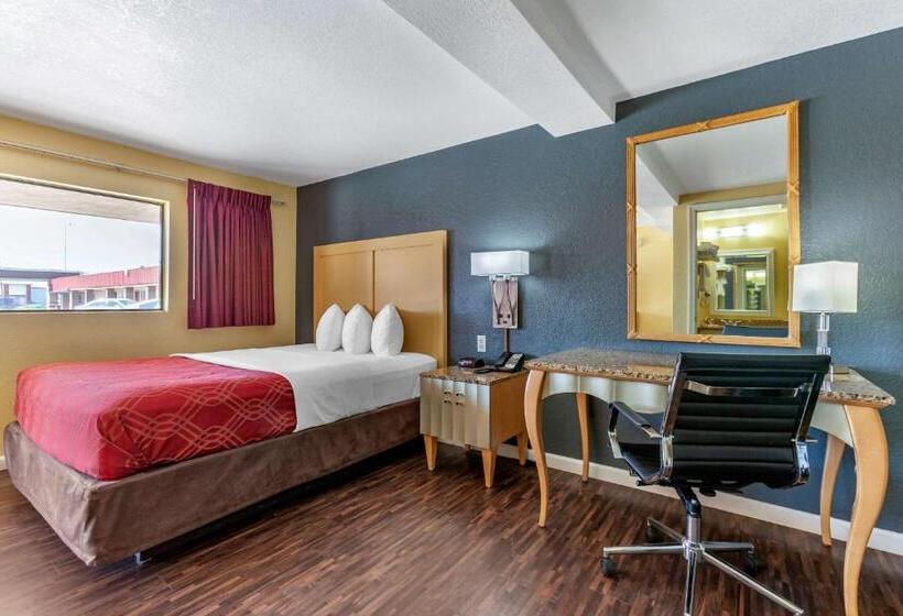 فندق على الطريق Econo Lodge Clovis