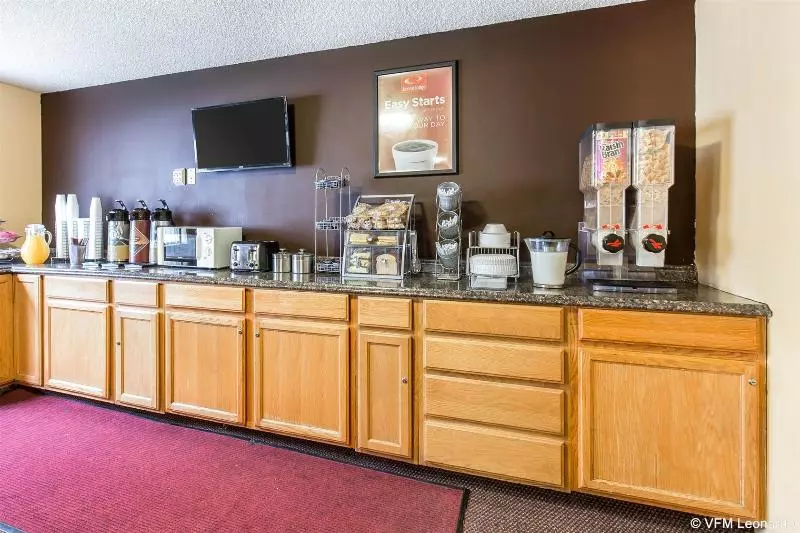 فندق على الطريق Grizzly Inn