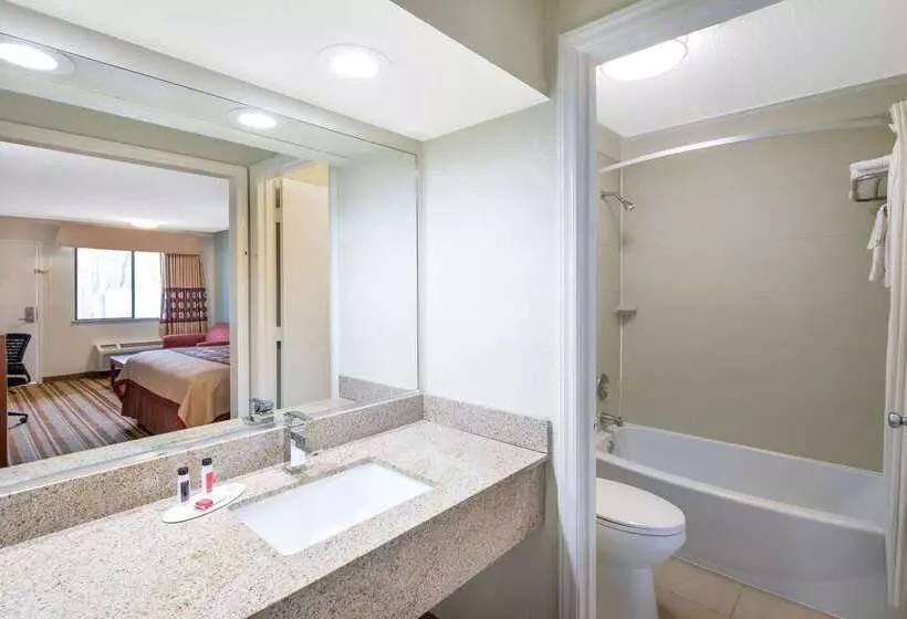 Мотель Super 8 By Wyndham Burlington Nc