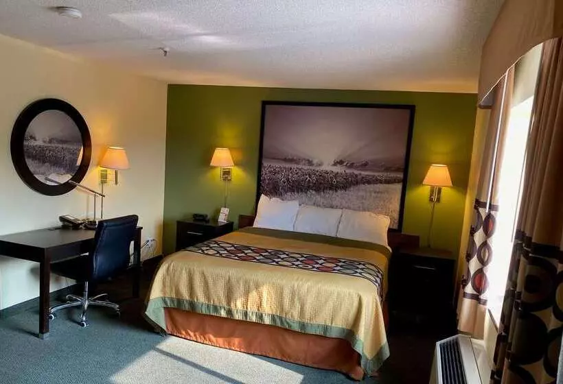 فندق على الطريق Super 8 By Wyndham Colby