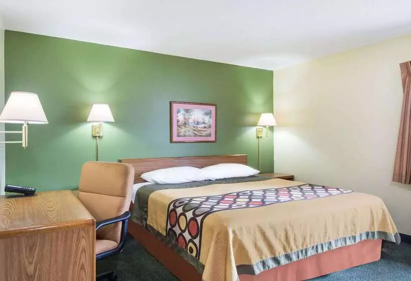 فندق على الطريق Super 8 By Wyndham Colby