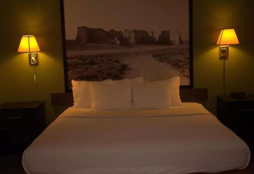 فندق على الطريق Super 8 By Wyndham Colby