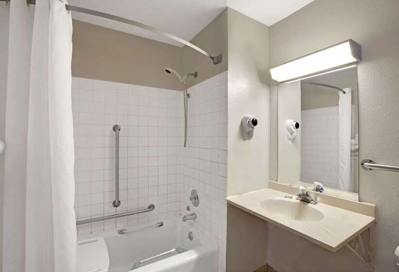 모텔 Super 8 By Wyndham Crystal Lake