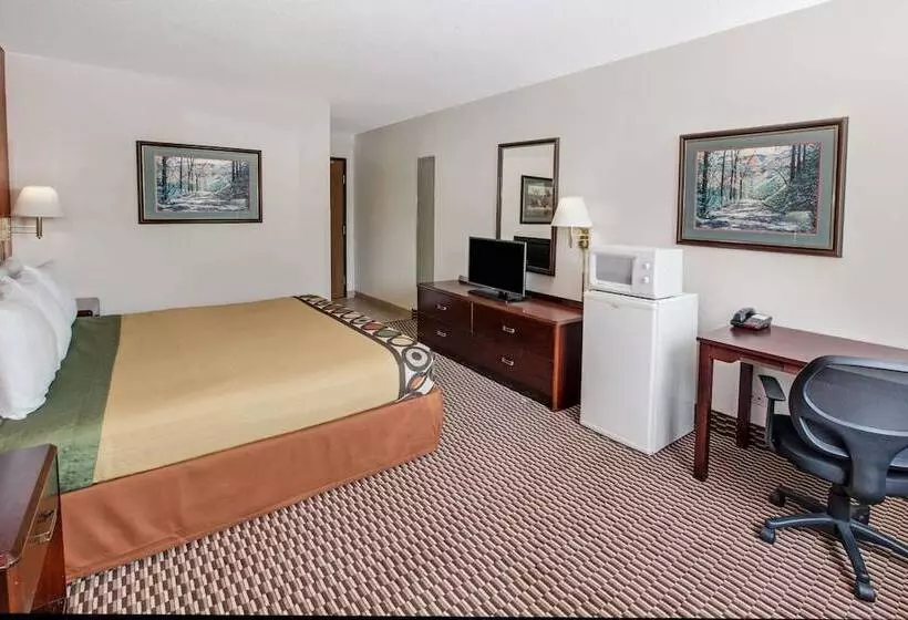 Мотель Super 8 By Wyndham Crystal Lake