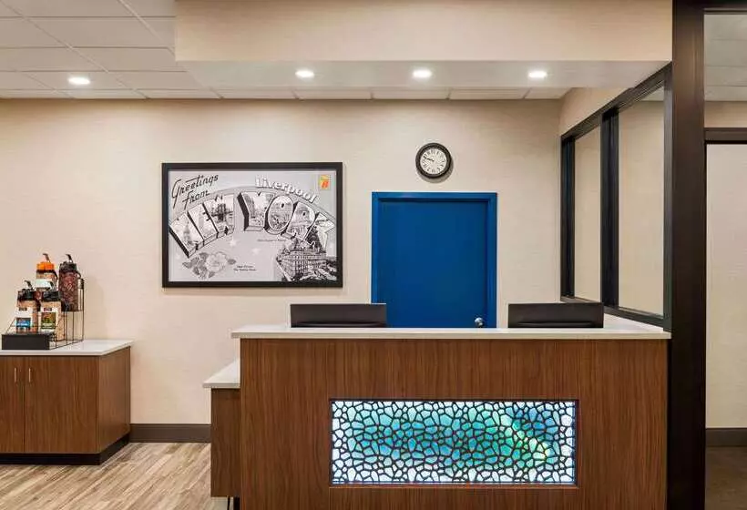 Мотель Super 8 By Wyndham Liverpool/syracuse North Airport