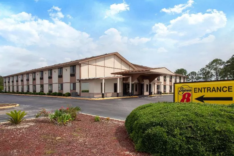 Motel Super 8 By Wyndham Waycross Ga