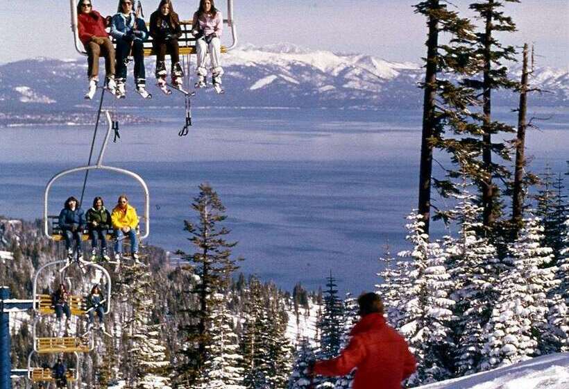 هتل Americas Best Value Inn Lake Tahoetahoe City