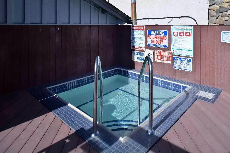 בית מלון כפרי Americas Best Value Inn Lake Tahoetahoe City