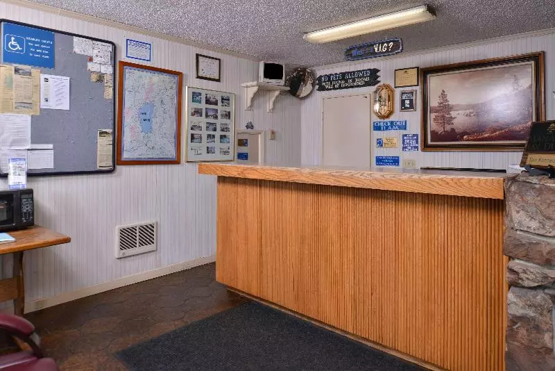 בית מלון כפרי Americas Best Value Inn Lake Tahoetahoe City