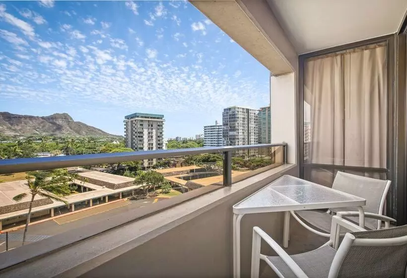 فندق Aston Waikiki Sunset