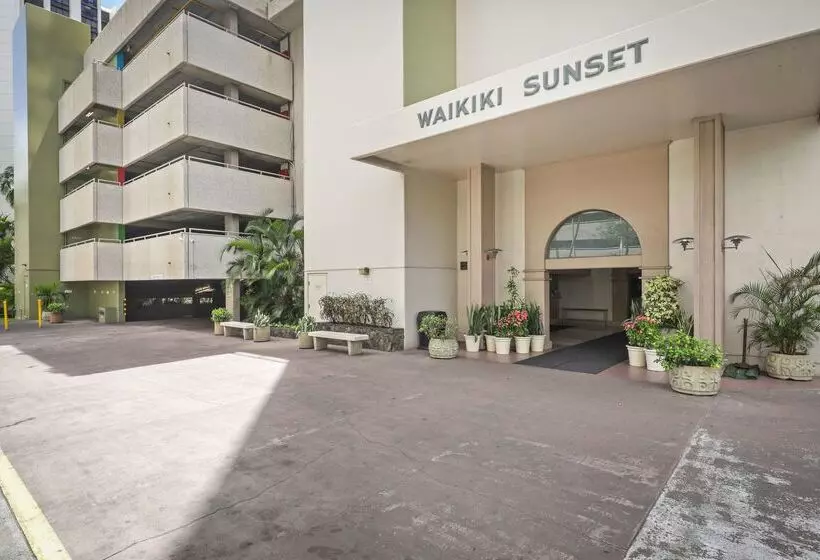 فندق Aston Waikiki Sunset