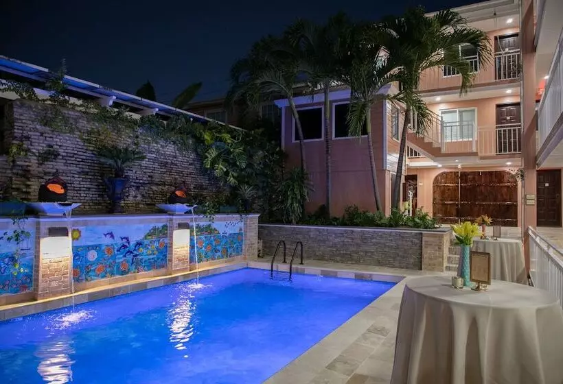 Отель Company House