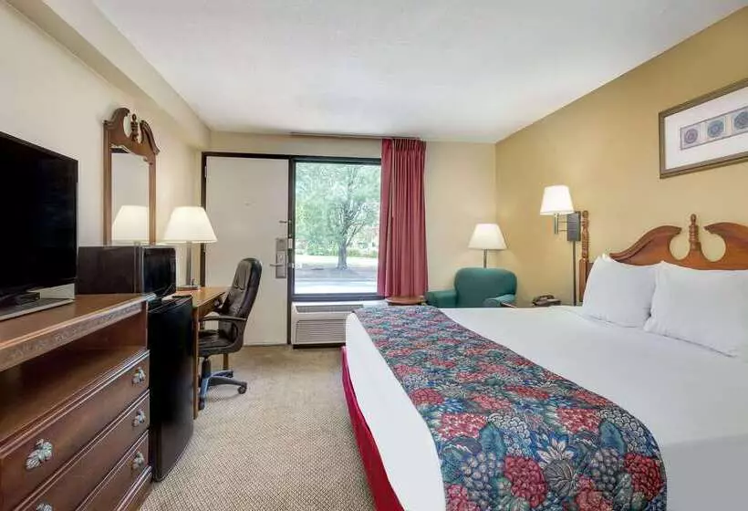 Hotelli Days Inn By Wyndham Hoover Birmingham