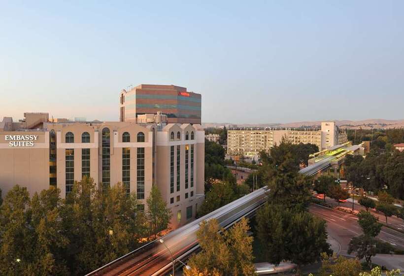 فندق Embassy Suites By Hilton Walnut Creek