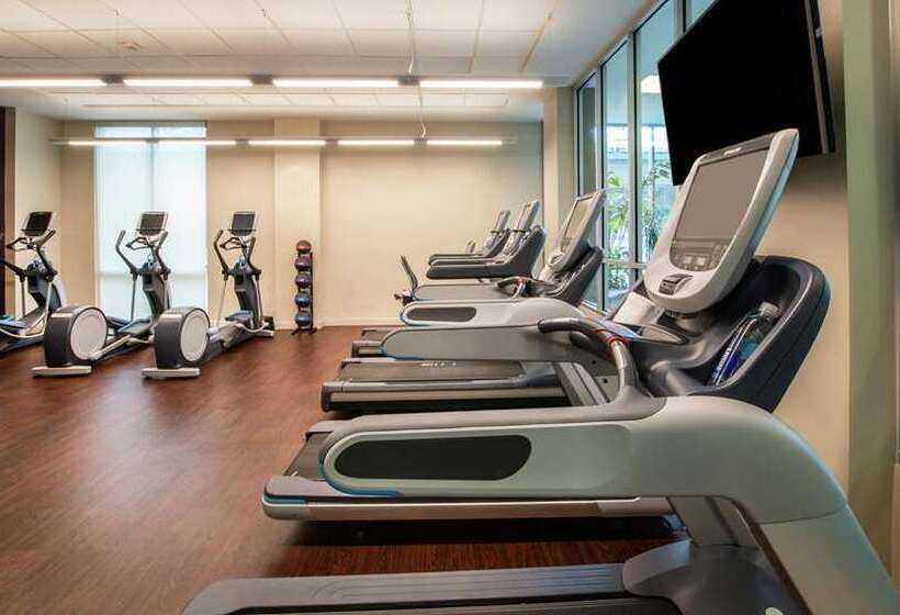 فندق Embassy Suites By Hilton Walnut Creek