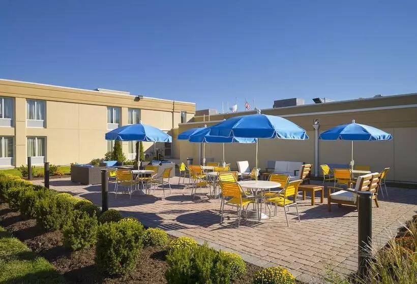 فندق Fairfield Inn & Suites By Marriott Paramus