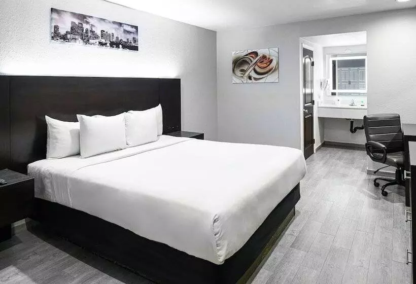 호텔 Hollywood Inn Express Lax