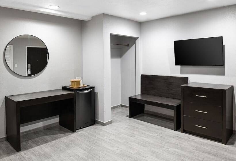 فندق Hollywood Inn Express Lax