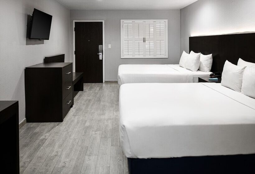 فندق Hollywood Inn Express Lax