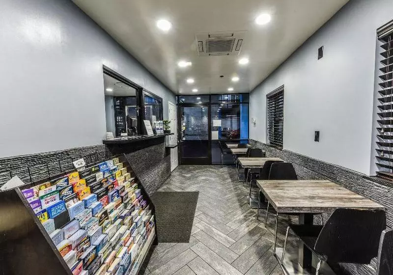 호텔 Hollywood Inn Express Lax