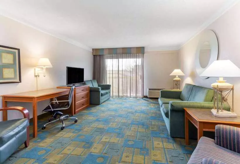 Hotel La Quinta By Wyndham Redding