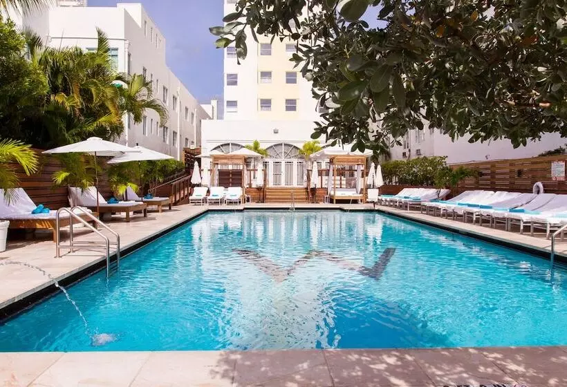 ホテル Marseilles Beachfront