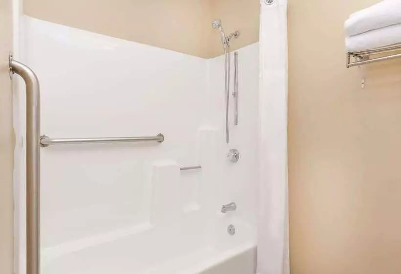 호텔 Ramada By Wyndham San Diego Poway Miramar