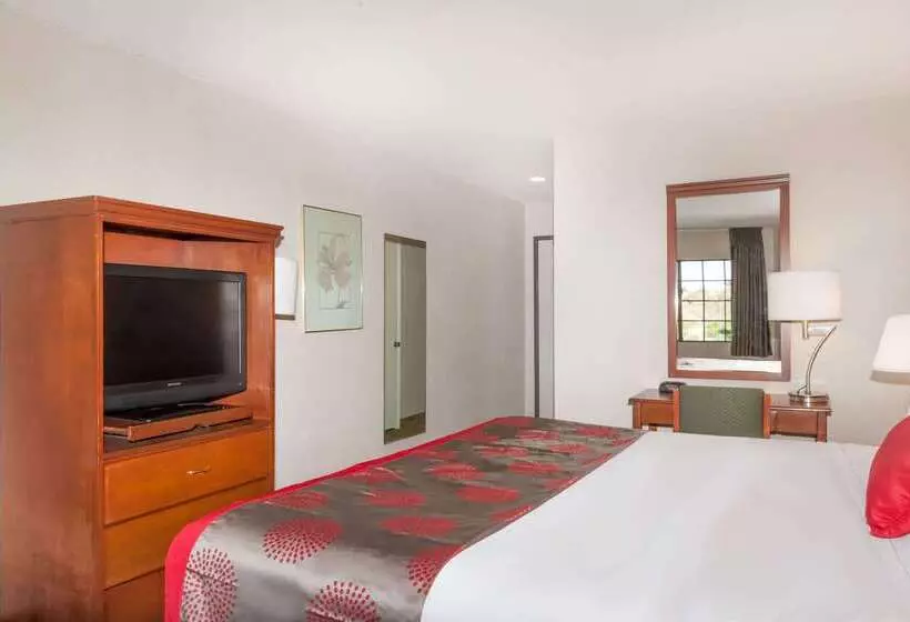 호텔 Ramada By Wyndham San Diego Poway Miramar