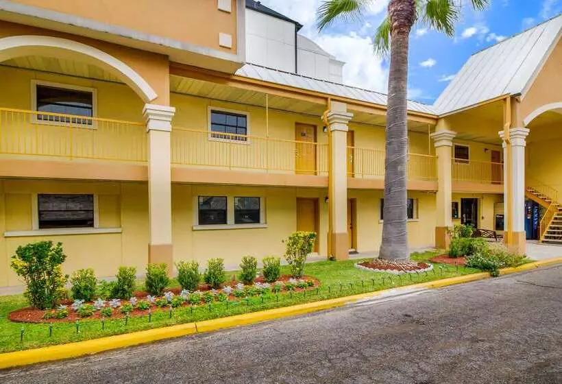 Hotel Rodeway Inn & Suites Houston Near Medical Center