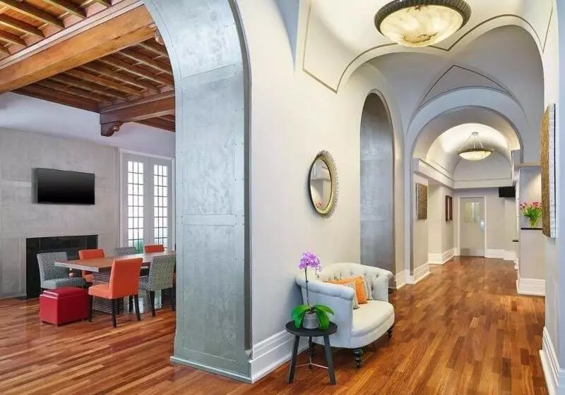 ホテル Selina Chicago