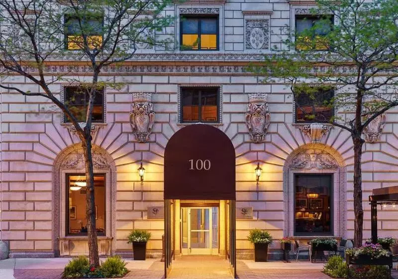 ホテル Selina Chicago