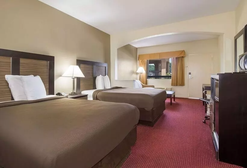 فندق Suburban Studios Florence I 95