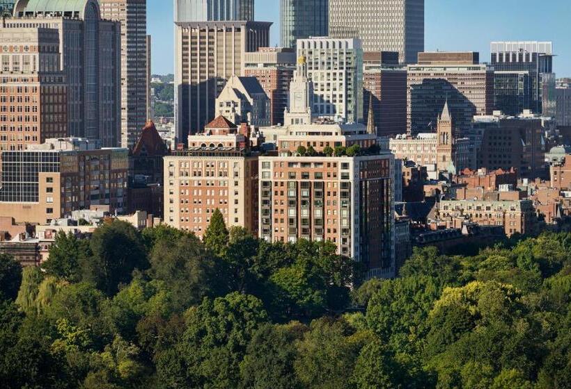 هتل The Newbury Boston