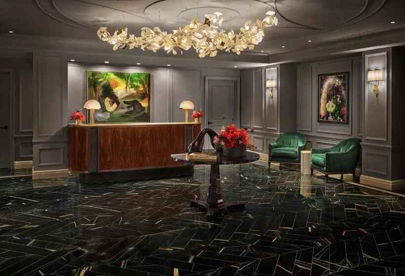 ホテル The Newbury Boston