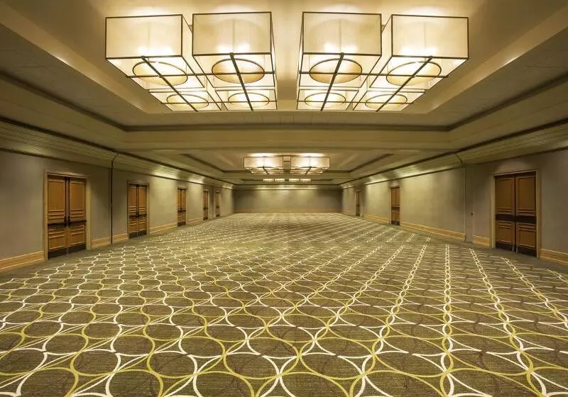 בית מלון כפרי The Westin Indianapolis