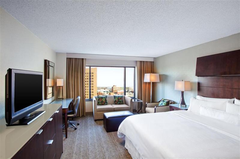 هتل The Westin Indianapolis