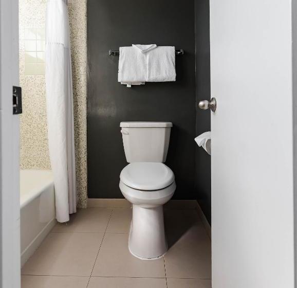 هتل Vagabond Inn Oxnard