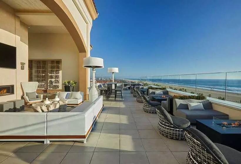 The Waterfront Beach Resort, A Hilton