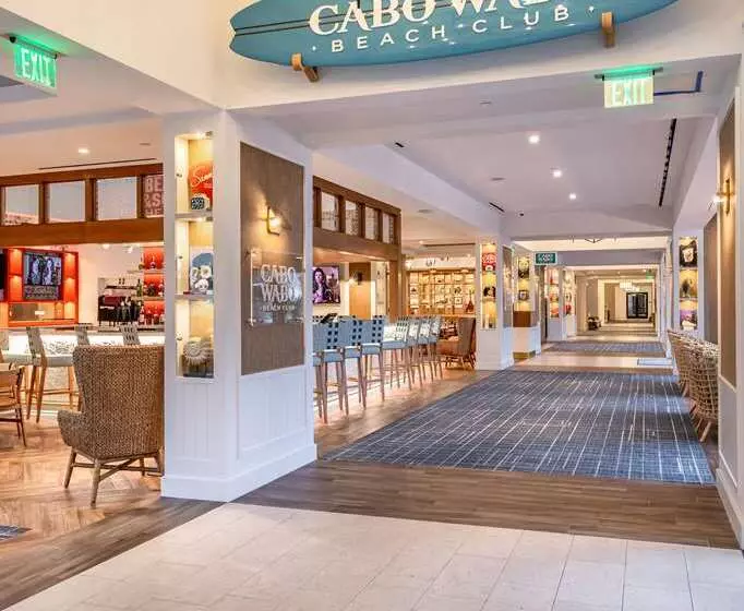 The Waterfront Beach Resort, A Hilton