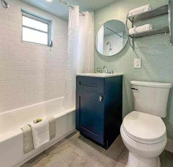 Thunderbird Beach Resort