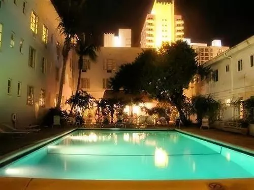 Tropics Hotel   Near Collins Avenue Shopping Area