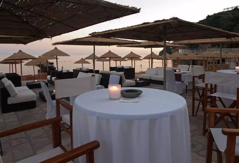 Avala Resort & Villas