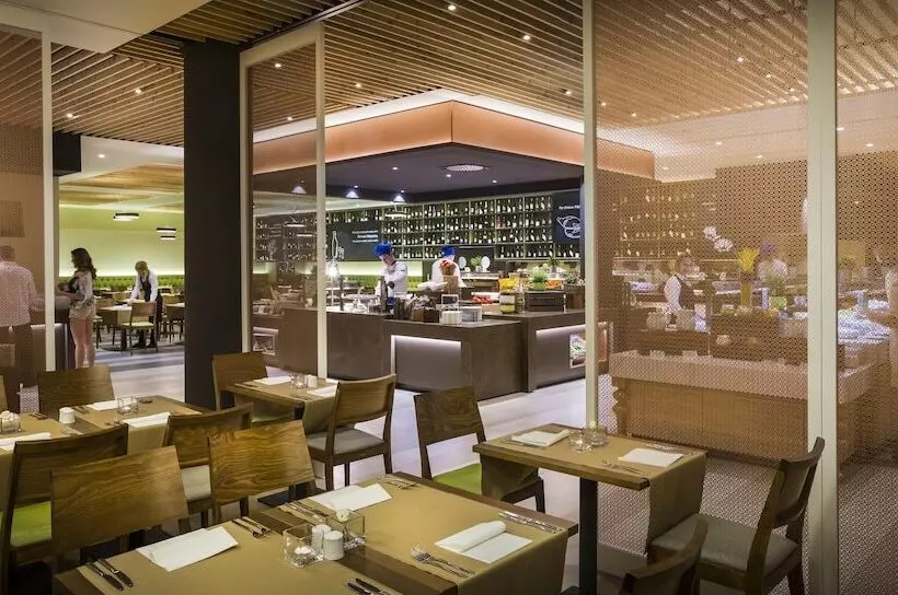 هتل Aminess Maestral