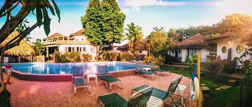 Hotel Kariwak Village Holistic Haven And