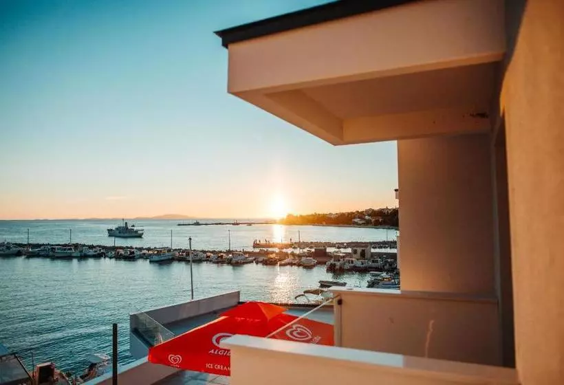 Hotelli The Loža Seaside Festival