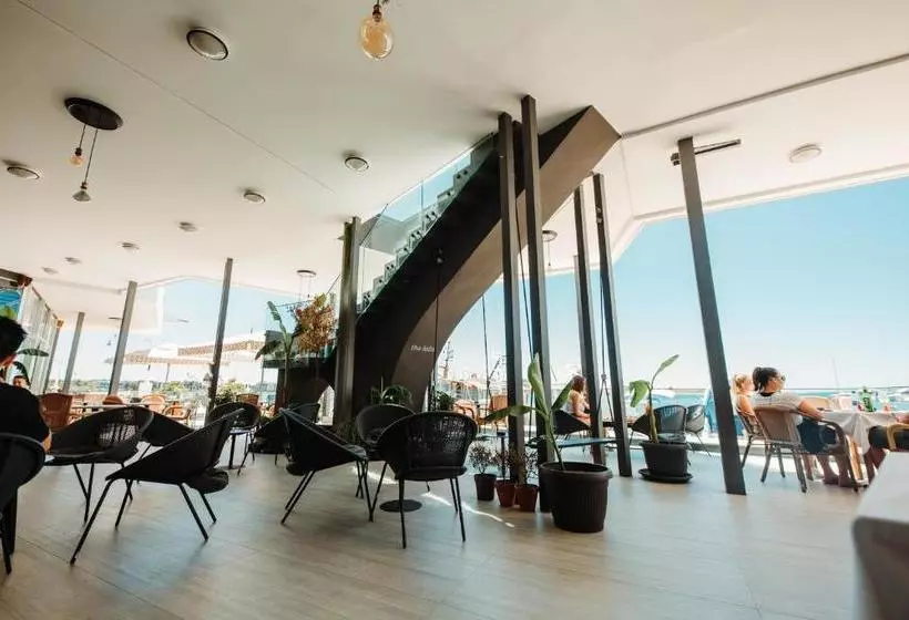 Hotelli The Loža Seaside Festival