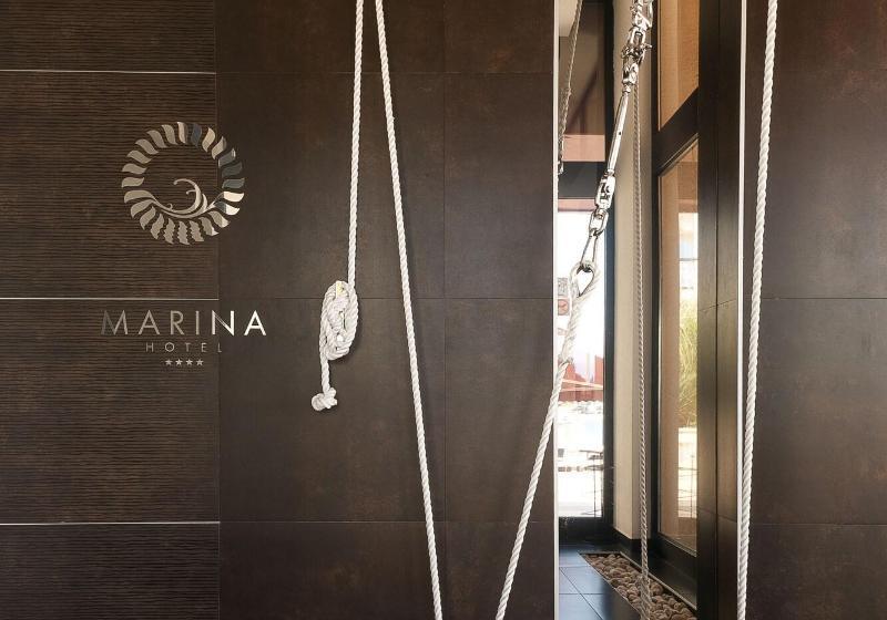 فندق Marina