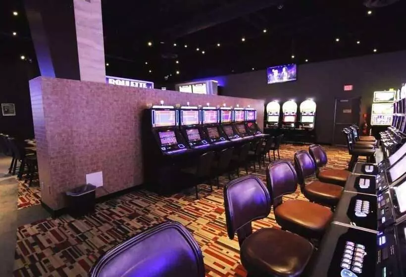 فندق Medicine Hat Lodge, Trademark Collection By Wyndham