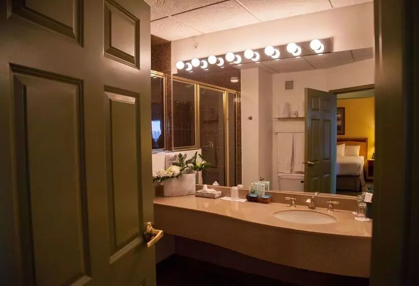 فندق Medicine Hat Lodge, Trademark Collection By Wyndham